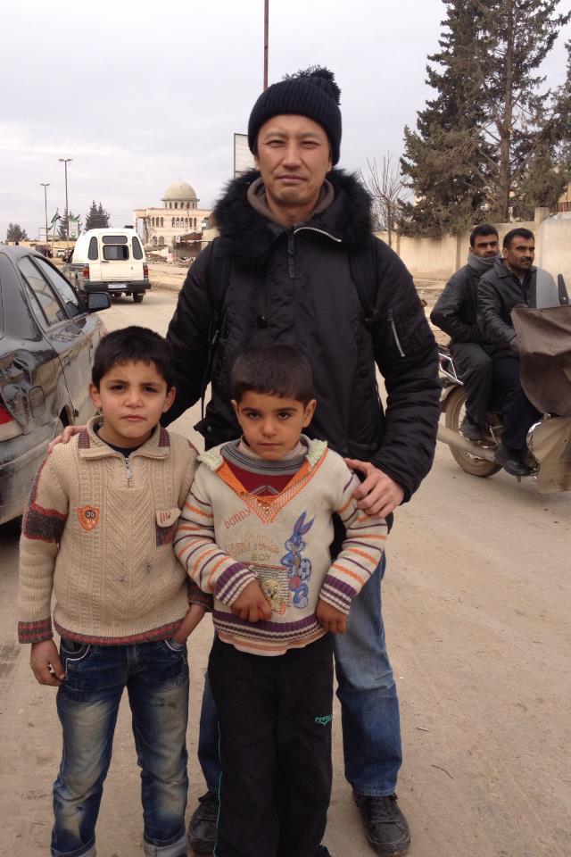 407584_471791516217756_1750534887_n